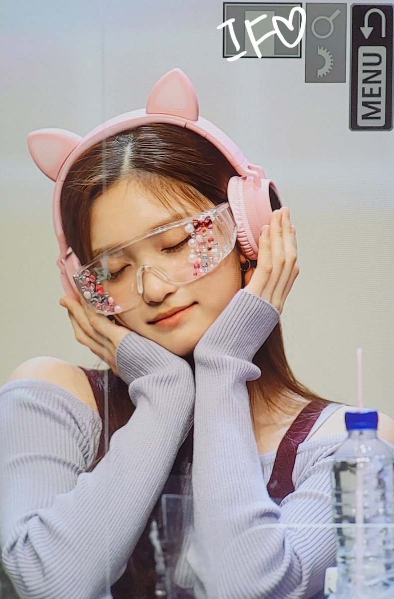 Leeseo_iF's tweet photo. 220912 아이브 이서 팬싸인회 프리뷰  
#IVE #아이브 #이서 #Leeseo https://t.co/IliwNLNkUI