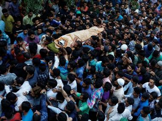 Sanatan_Prabhat's tweet photo. Participating in the funeral of a #Terrorist is not anti-national : J&amp;K High Court

Referred to the ‘personal freedom’ of Article 21 of the Constitution

Bail for imam who gave an inflammatory speech for the freedom of Kashmir

https://t.co/TH64hMv6lT

#UAPA https://t.co/jZxcqFi7fX