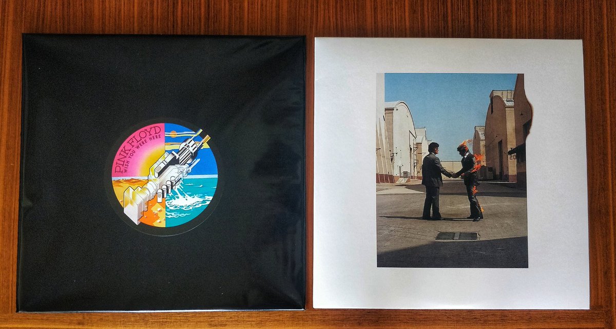 💥
#NowPlaying Wish You Were Here is the 9th studio album by #PinkFloyd. It was released 47 years ago on 12 Sept 1975 through #HarvestRecords and #ColumbiaRecords. 🎂🎶
#NowSpinning #vinylcollector #albumsyoumusthear @ColumbiaRecords