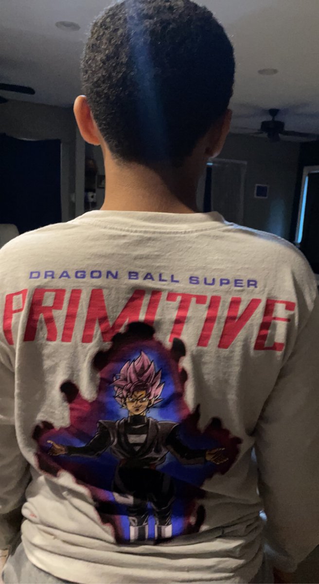 MIGHTYMINIMAN8's tweet photo. My shirt is amazing that is all🤌🏾 Now off to school https://t.co/hFjegGUIHL