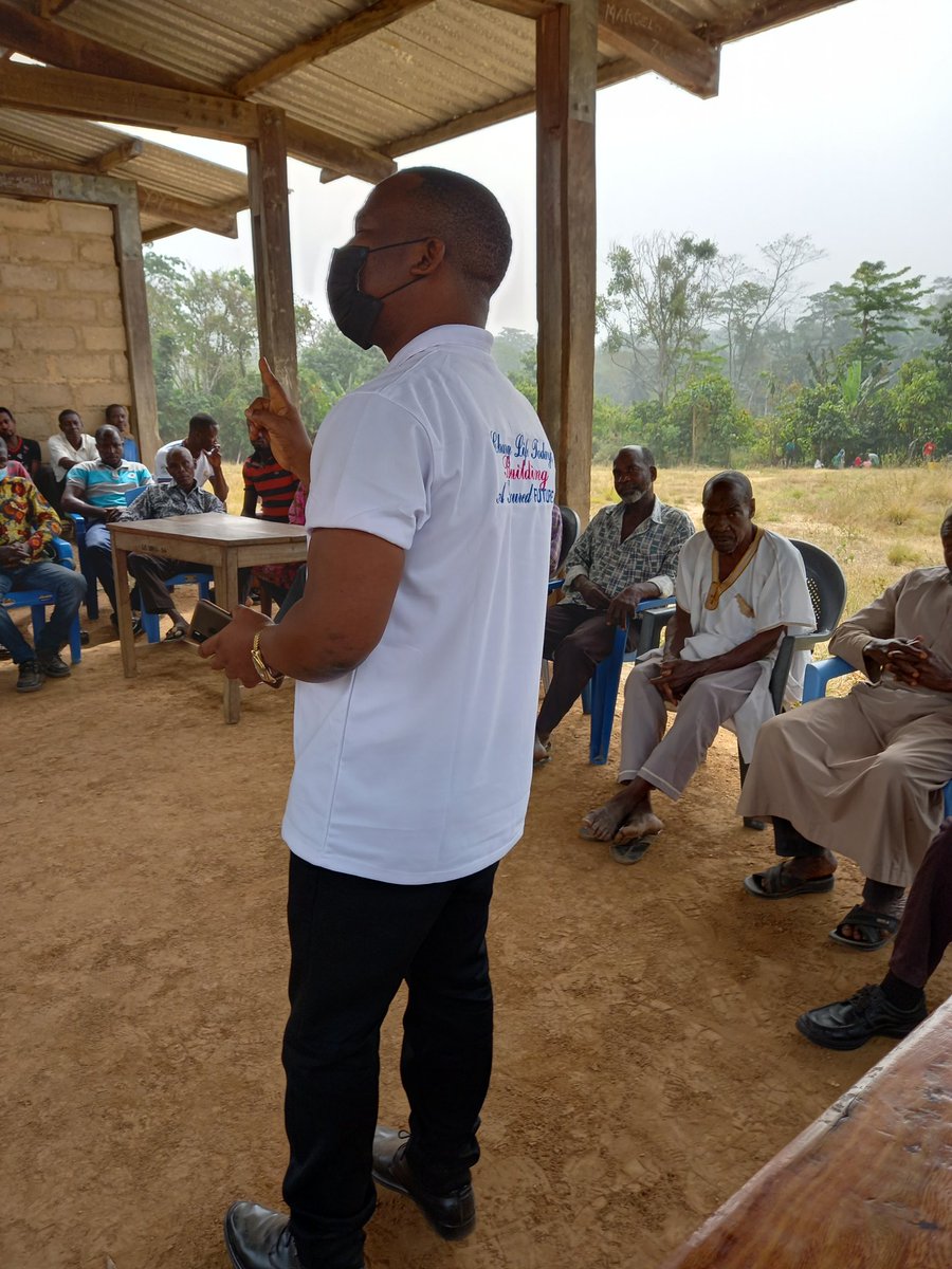 GUARDFANDATION's tweet photo. Education is an important aspect of our lives for breaking the cycle of poverty, supporting child survival, growth, development and well-being and closing the gap in social inequality#keynote speaker on community development through education#Programs Director-Mr. Godwin Asravor https://t.co/65gbU81Fvh