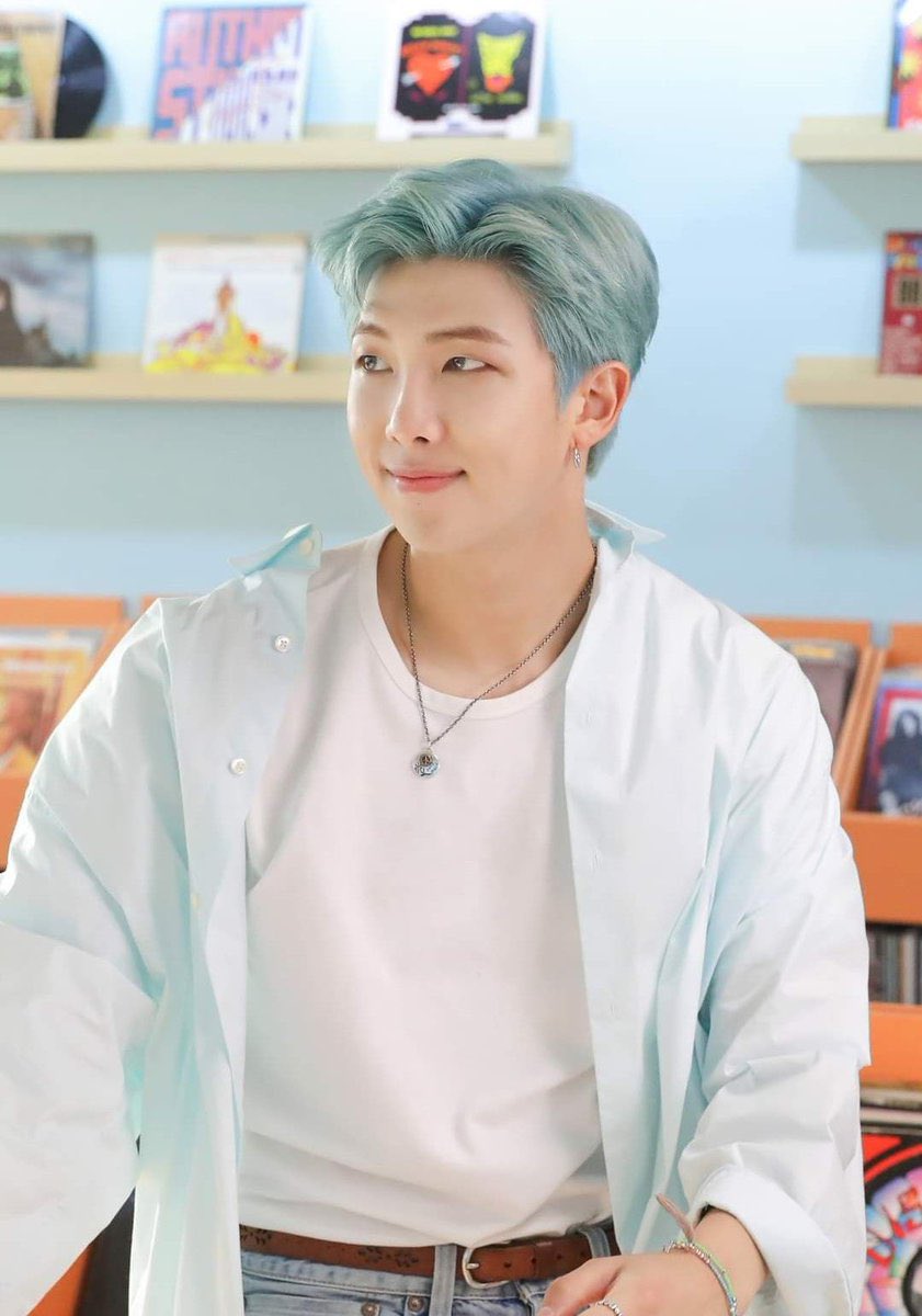 ClionaFitz's tweet photo. Happy Birthday Namjoon 🎉❤���🥳🎂🎈 Thank you for making us smile everyday😊💜 Wishing you all the love and happiness in the world 🌍💜💜💜💜 @BTS_twt #HappyBirthdayNamjoon #OurEternalLeader #HappyBirthdayRM #JoonieDay2022 https://t.co/j0W3OGHv2r