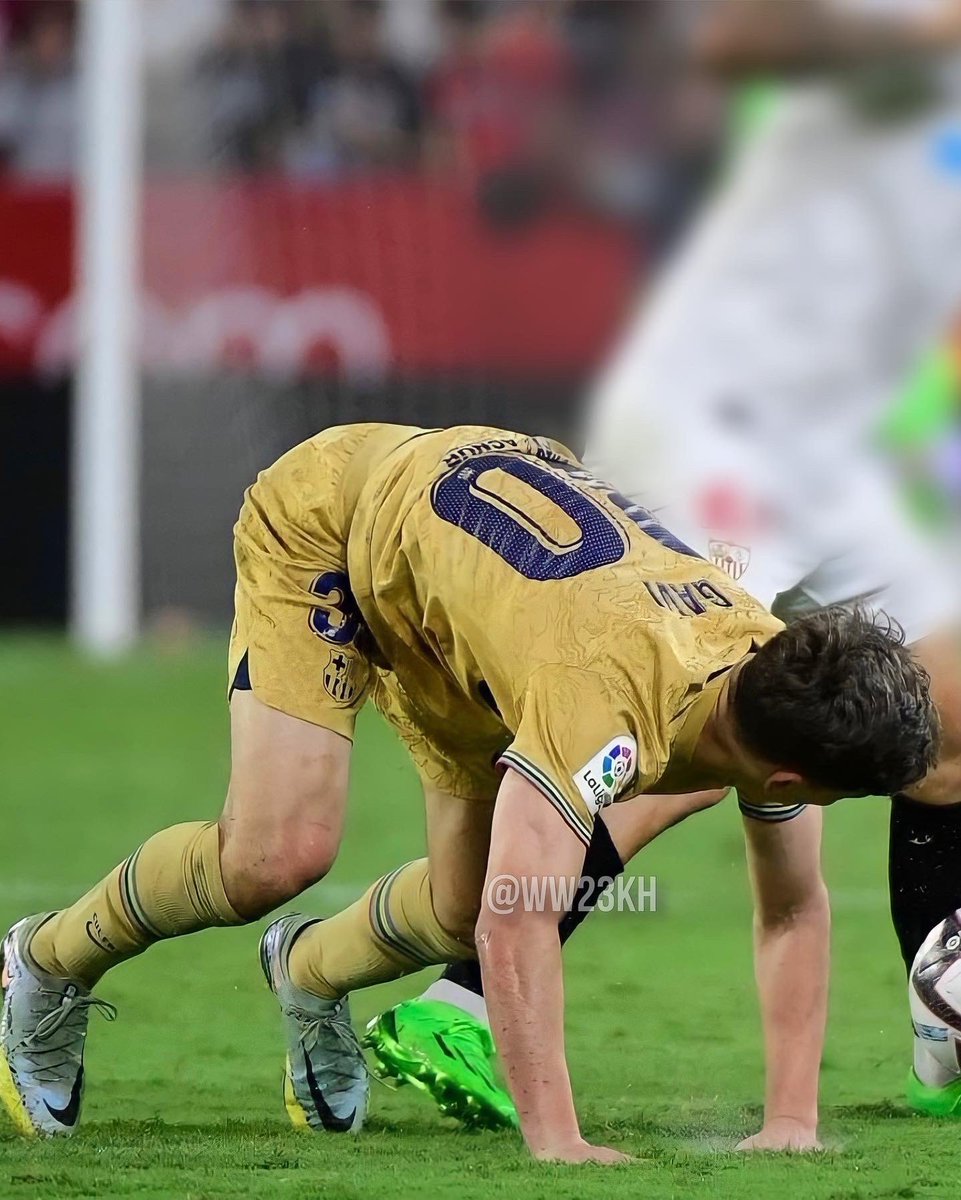 GAVIASS's tweet photo. He's ready to be fuck he just need a cock https://t.co/coa0TmQ6Te