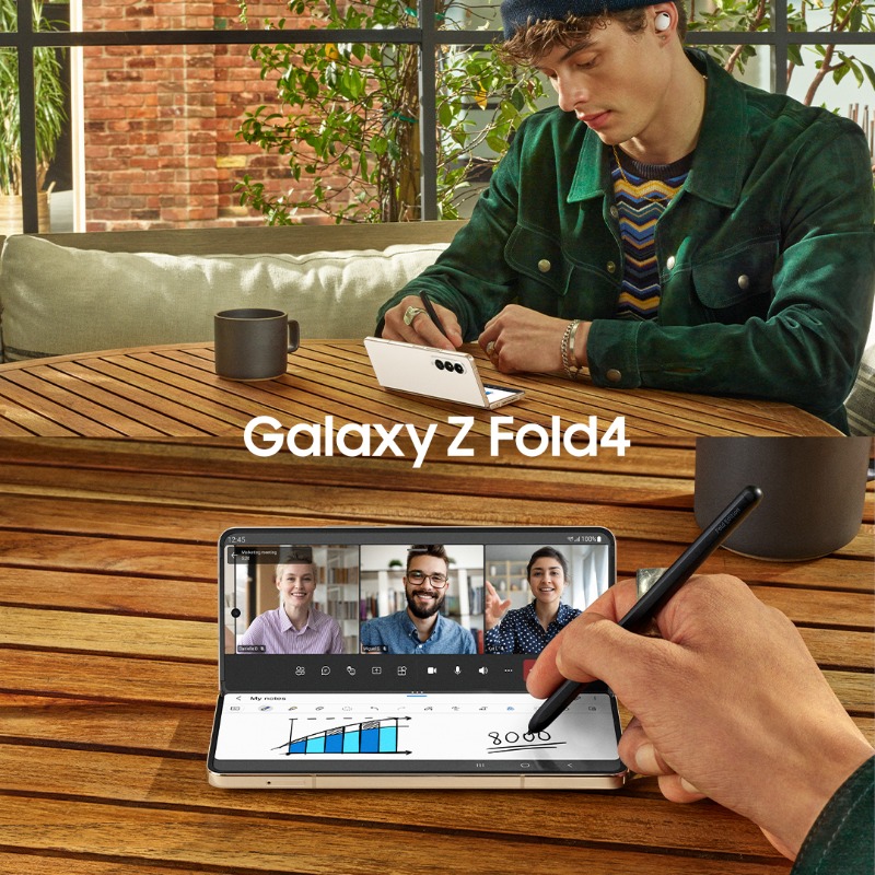 SamsungLevant's tweet photo. أنجز مهامك بخطوا�� أقل. هاتف #GalaxyZFold4 الجديد، وسيلتك لإنجاز المهام المتعددة.