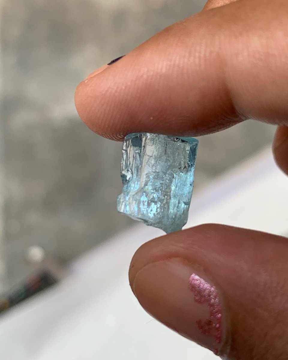 folkertreasure's tweet photo. Beautiful Sky blue topaz
#wirejewelry #wirewrapped #topazjewelry #bluetopaz #gemstone #gemstones #hotstones #gemstonejewelry #crystal #cutstone #crystalgems #crystaljewelry #mineral #minerales #mineralogy #mineralspecimen #jewelry #jewellry #jewelrydesign #jewelryma https://t.co/6oBOAzpoLW