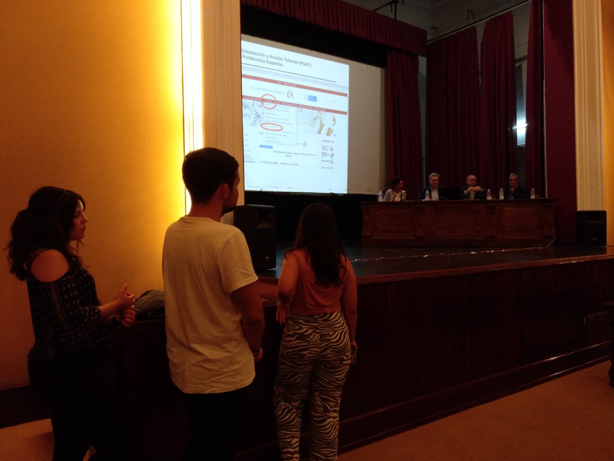 Biblioteca_US's tweet photo. Nuestra compañera Paz ha presentado al nuevo alumnado de la Escuela Politécnica Superior @Direccion_EPS la Biblioteca. En vuestra nueva etapa os esperamos ver por nuestras instalaciones @Delegacion_EPS @unisevilla @twitCADUS #vivelaus #vivelabus #holaholahola https://t.co/lLGWcImV4S