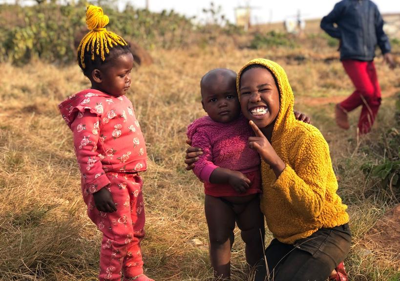 diplomaticnewz's tweet photo. Children of Pondo land #pondo #mpondo #easterncape @Tourism_gov_za https://t.co/Ms1xcNb5VZ