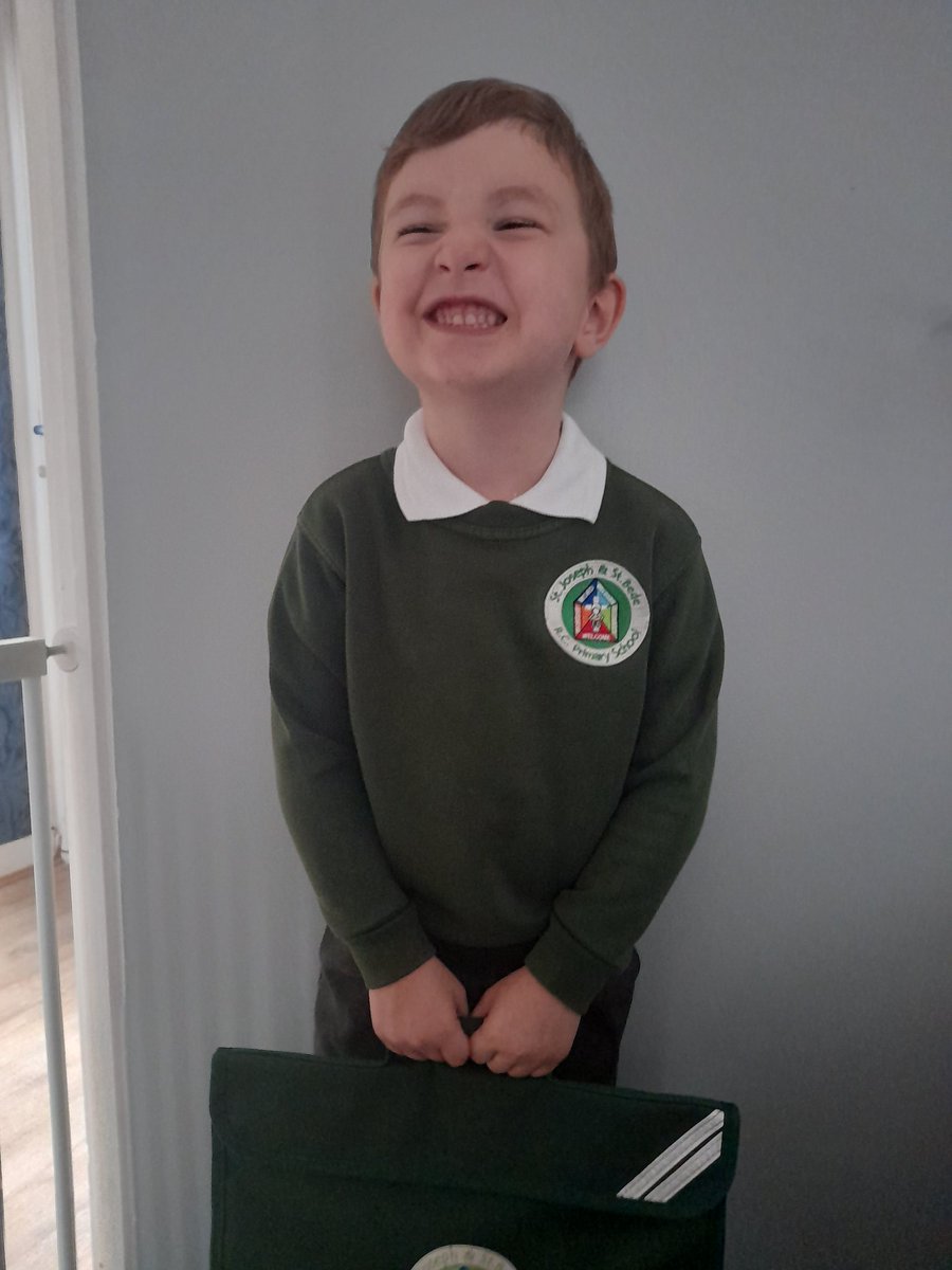 Bellesmummy10's tweet photo. And he's back to school 🤣 @StJosephStBede https://t.co/vcpIJTTQ1D