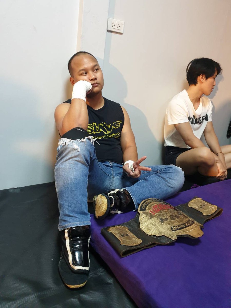 paksa_setupTH's tweet photo. Day 43!!
SETUP EP.10 TICKET : https://t.co/busyoXCfJ3…
#SETUPTH
#hkwf #gtmv #chocopro #SETUPTH10 #PAKSA #wrestlesquare #SlaveClub #beltdays https://t.co/TPWDDBCJbE