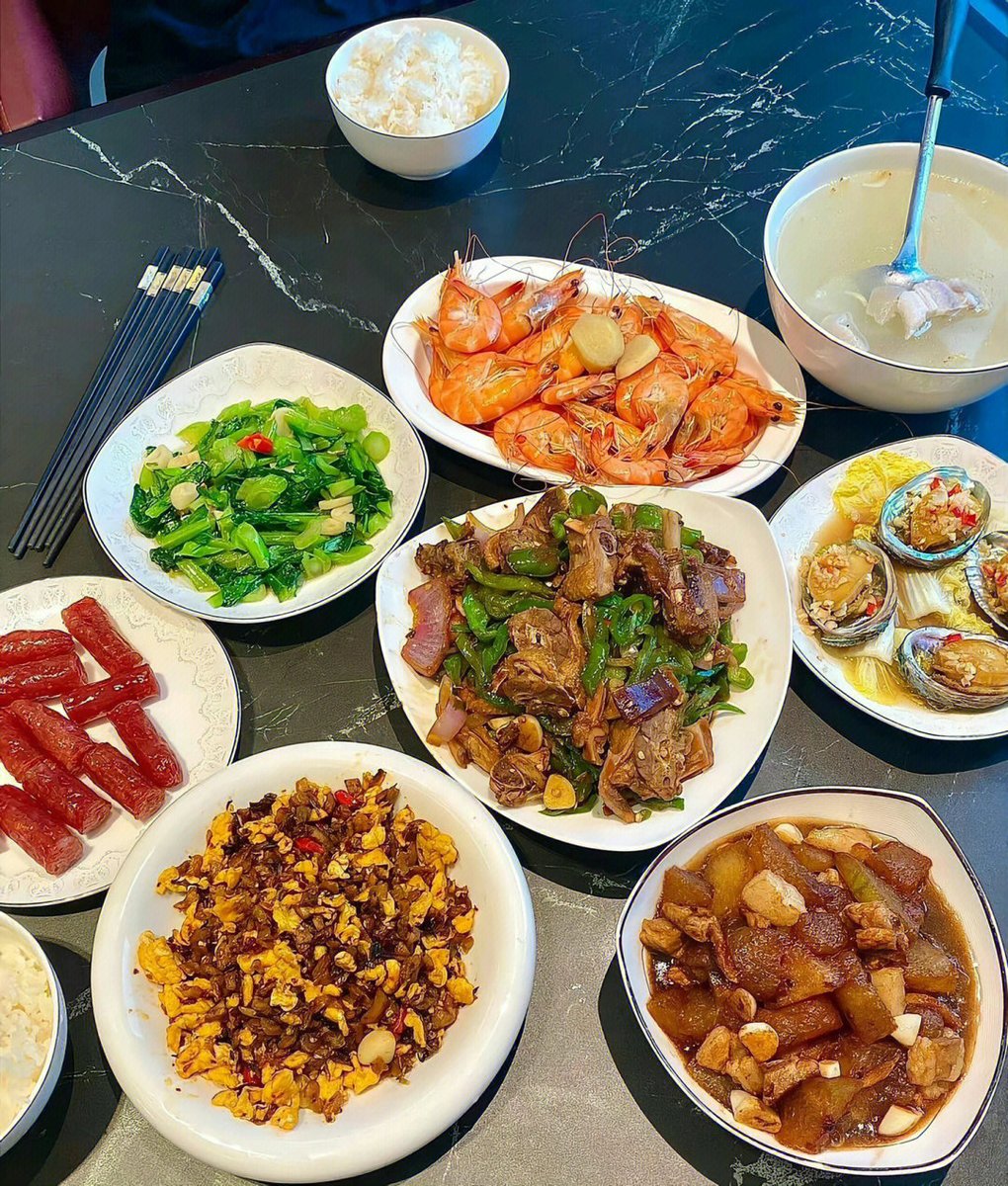 PowelliXavier's tweet photo. I like eating my mother's cooking best🥰😍😍😍 https://t.co/abqwK6CPcy
