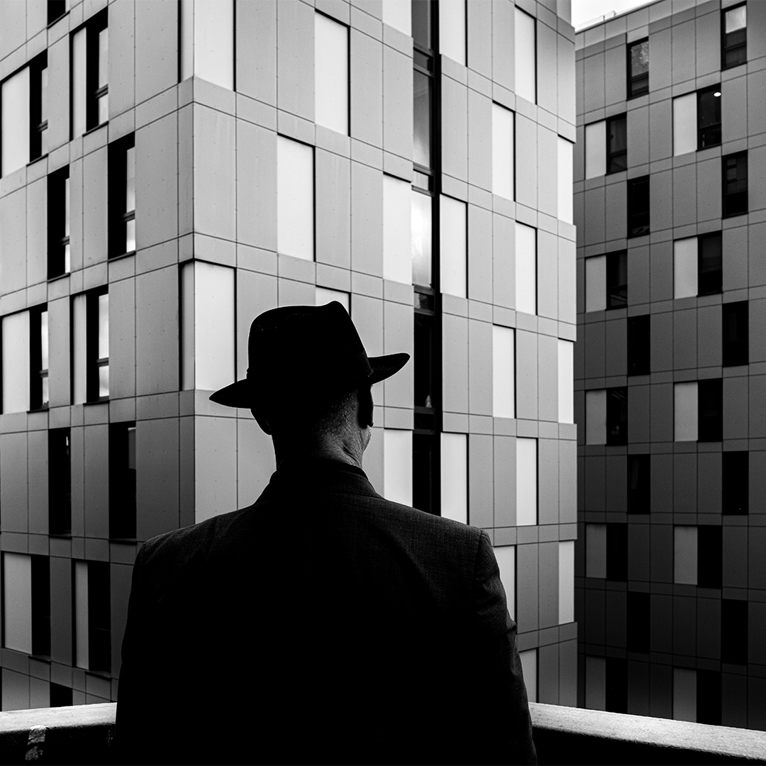 New Photo Story “The Time Traveler” - a photo story by Paul Reid

Full story 
photographychronicle.com/the-time-trave…

#photography #conceptual