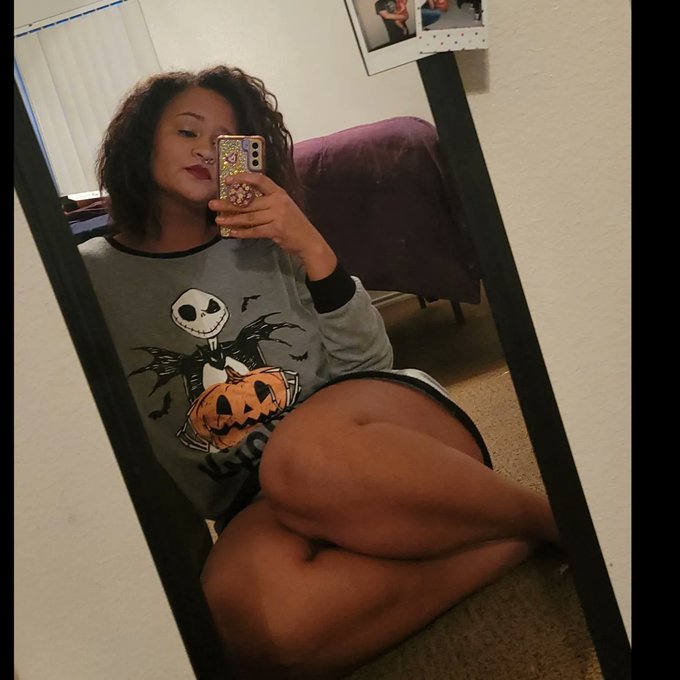 #selfie #pjs #sellingcontent  https://t.co/Fv0ltbCkNH https://t.co/3y7rRzNqog<a href="/tag/selfie"class="tags">#selfie</a><a href="/tag/pjs"class="tags">#pjs</a><a href="/tag/sellingcontent"class="tags">#sellingcontent</a>