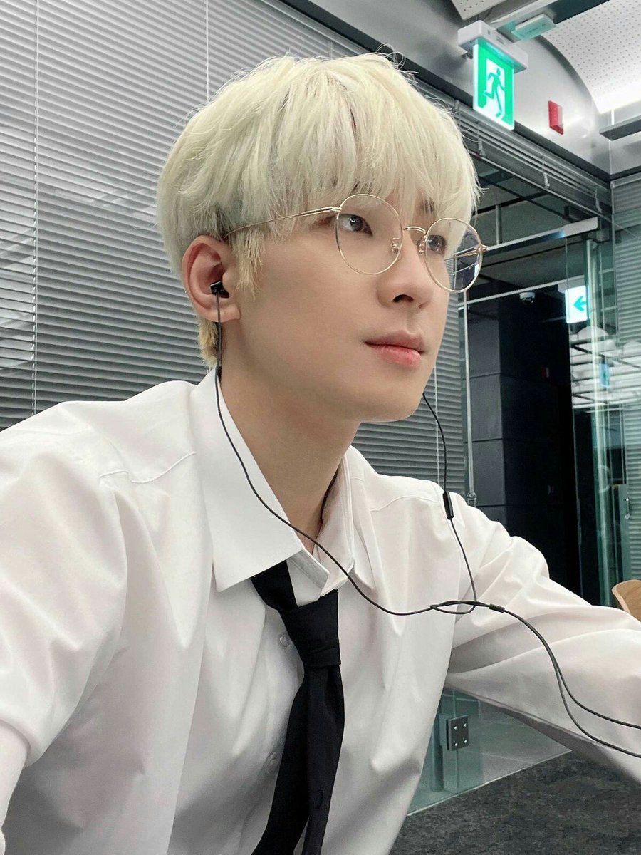 matchauyuu's tweet photo. kita ini apasih?
一
wonwoo one tweet au https://t.co/ZWrBQOjJnL