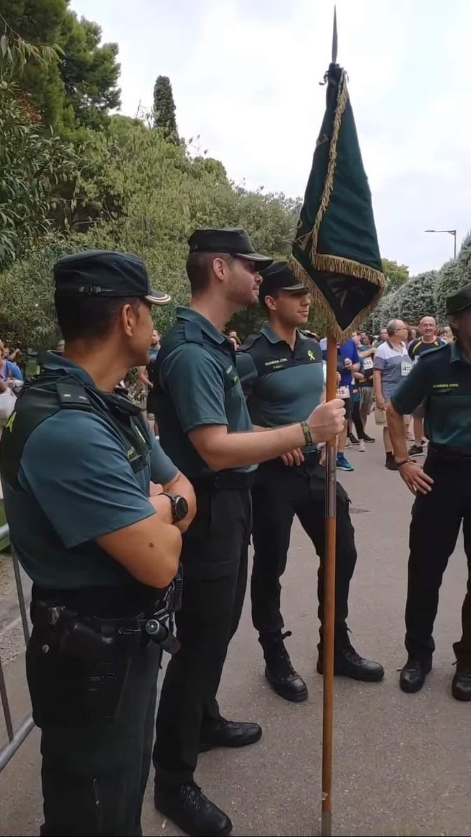 MqGuardiaCivil's tweet photo. III Correría Popular de la #GuardiaCivil en #Zaragoza Llegada de los #10k y #AndadaPopular

#crossfit #crossfitter #crossfitespaña #crossfitaddict #running #runner #crossfitfamily #training #guardiacivil
#guardiasciviles #zaragozamola #zaragozando #zaragozeando #zaragozapaseando https://t.co/zmJnMHRCIt