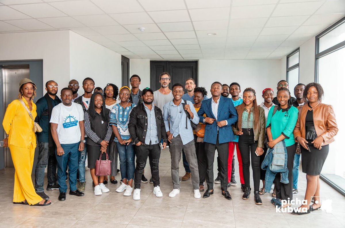 La recherche et la planification sont des bases importantes du storytelling. Il vous faut développer le cadre, savoir où trouver l’information, ensuite décider de la partie créative. 

Nous avons échangé avec les étudiants et les professionnels à <a href="/go_innovation/">Go Innovation</a>. #PichaKubwa