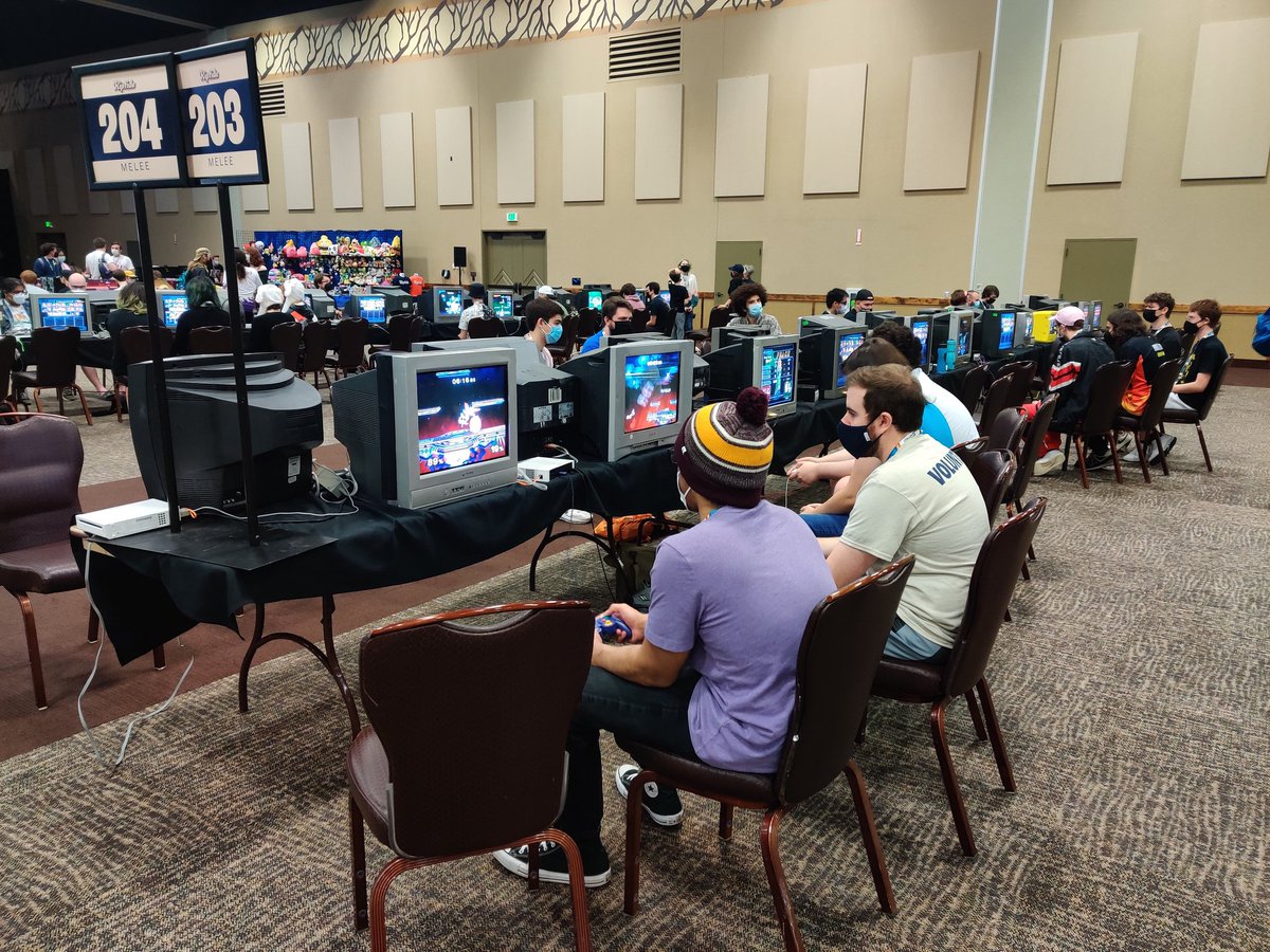 InsertFail's tweet photo. First Smash event was a blast - met so many new faces and learned a lot about the Smash community! Incredibly thankful I had @raiichael with me, not only made my job a breeze but was also my #1 source for Smash lore, made Melee top 8 omega hype #stanJmook #Riptide2022 🌊 https://t.co/ISPpGhUQdq