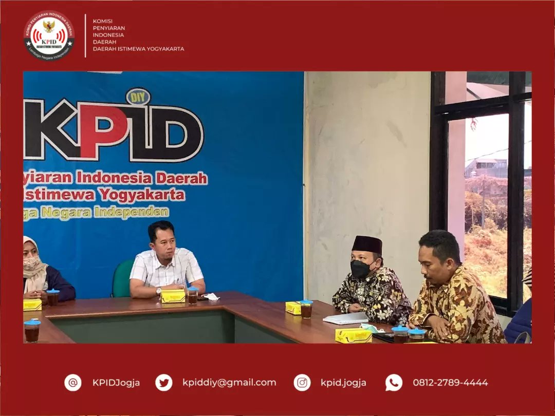 kpidjogja's tweet photo. (Yogyakarta, 12/9/2022) - Siang ini KPID DIY menerima permohonan Audiensi dari Komisi Pemilihan Umum (KPU) Kabupaten Sleman. Audiensi dilakukan dalam rangka Sosialisasi Tahapan Pemilihan Umum Tahun 2024 melalui Media. https://t.co/EuCkupl9mX