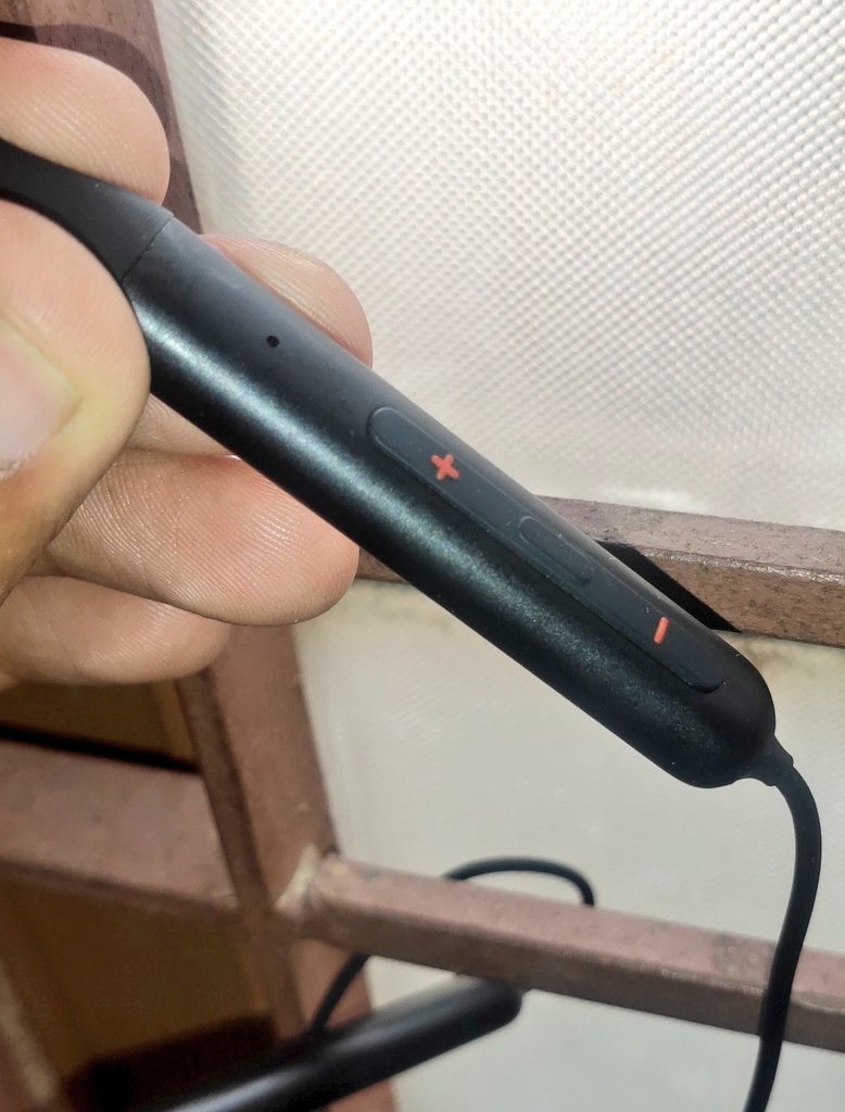 TechVisor4's tweet image. Hey @OnePlus_IN @OnePlus_Support How to use quick switch between device feature in oneplus bullets wireless z bass edition .
It is there or not ?