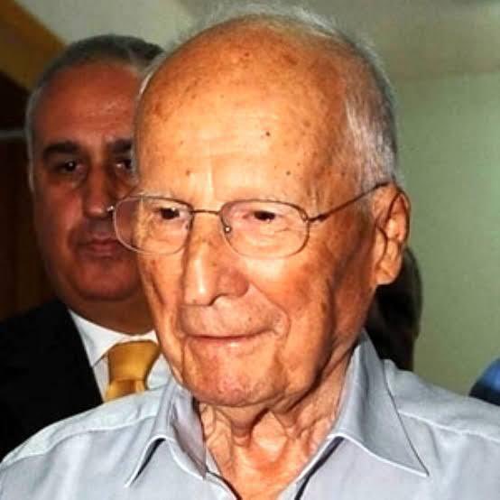 Bu sene de lanetle anıyoruz.
Ateşin bol olsun.!

Kenan Evren