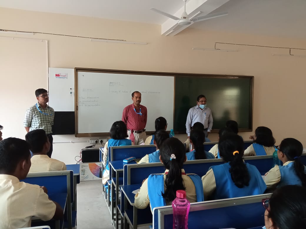 OAVS_Official's tweet photo. Visit to ICONIC OAV by SPD, OAVS  and interaction with Students on 12.09.2022 @MoSarkar5T @CMO_Odisha @SMEOdisha @samirdash01 @upendratripathy @Sangramm1968 https://t.co/bFhvQa7p7u