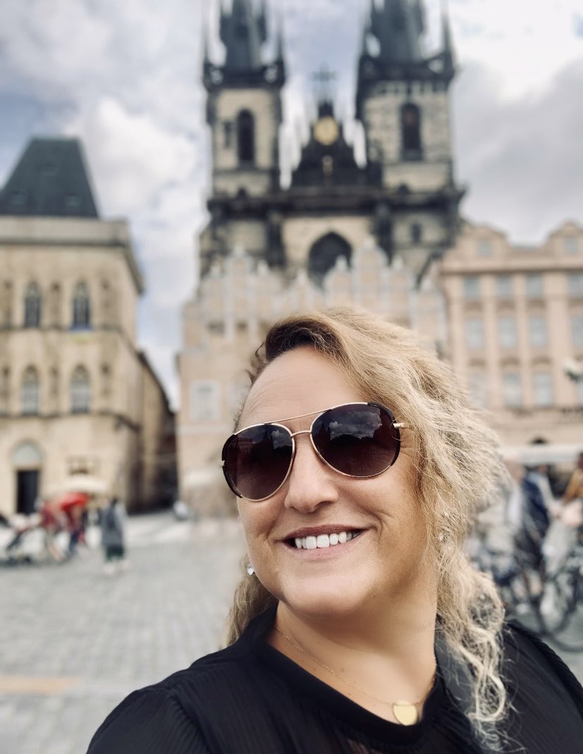 Fernanda240270's tweet photo. Praga … i ❤️ u https://t.co/YUW6xvopxU
