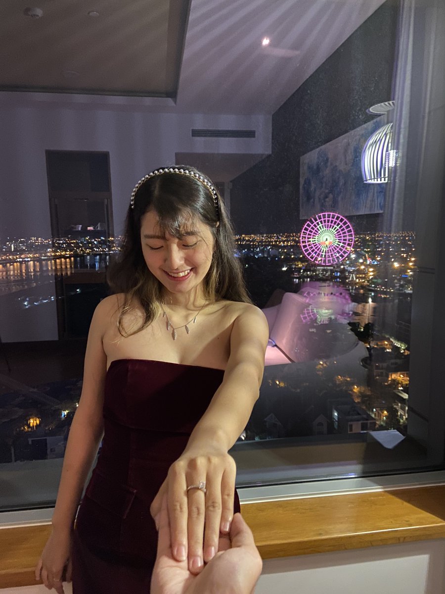 GrandMercure_DN's tweet photo. … And She said YES!!! 💍 
❤️ When a birthday surprise turns out to be a proposal! 
Choosing the Sun Wheel as a place to send a surprise proposal to your bride-to-be, what could be more romantic than a Suite with a panoramic view of the Asian park from GMD to surprise her? https://t.co/xMn5tE8qTN