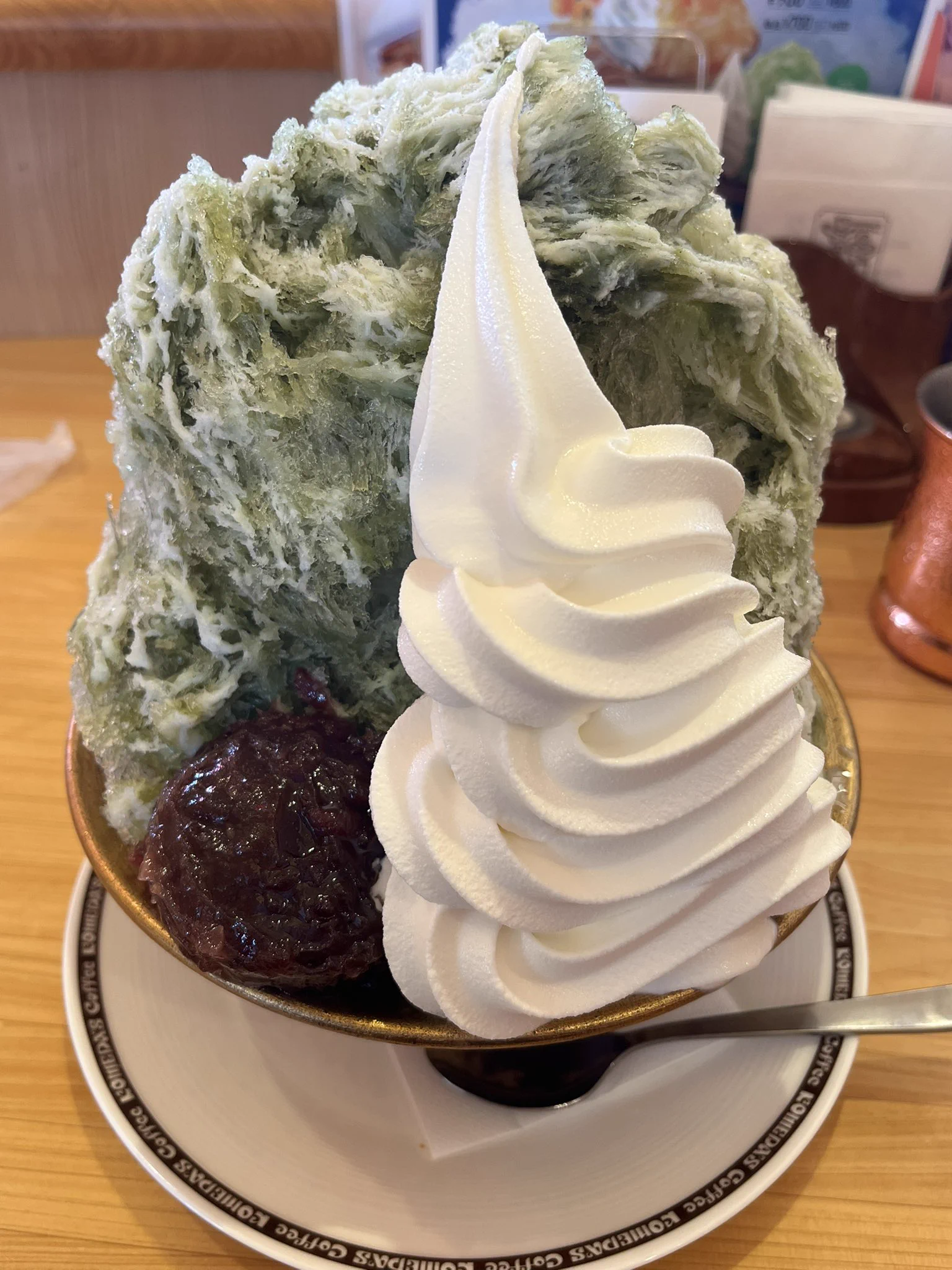 @MEGANEbazooka カツサンド食べた後に注文したら店員さんから頑張って食べて下さいねwと言われたカキ氷 