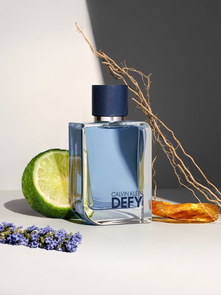 PerfumeDirect_'s tweet photo. 💙SAVE over 60% on Calvin Klein fragrances! Including this site favourite - Defy, a woody aromatic fragrance for men. #calvinklein #scentoftheday #sotd #topnote #perfumelovers #perfumedirect #savespraysmile https://t.co/JM5xRE0Gxs