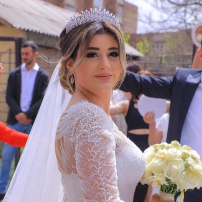 lida_ayan tweet picture