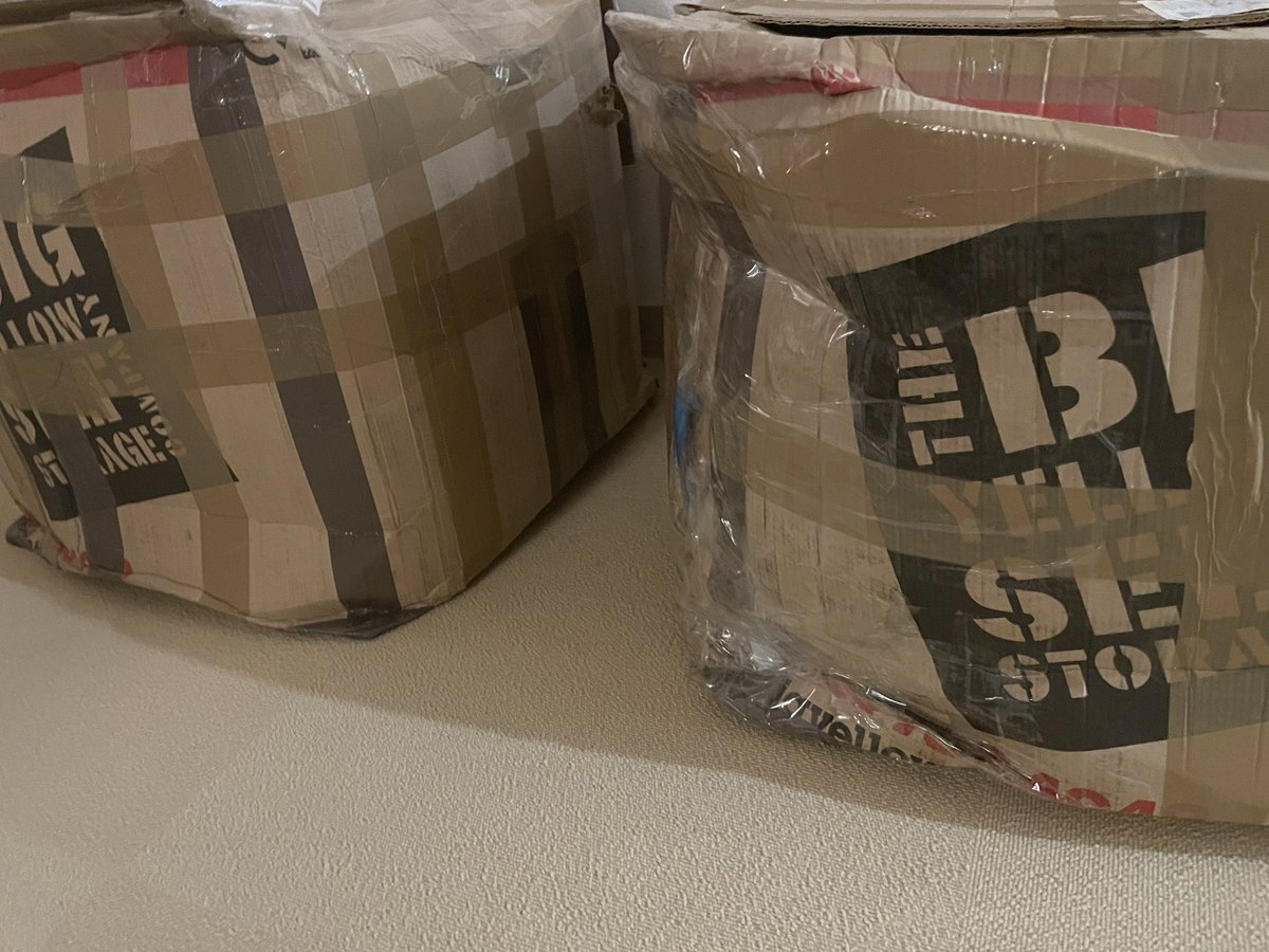 DPatelteacher's tweet photo. @ParcelCompare @UPS @UPS_UK would never recommend your services, what should have arrived in 12 days, 6 weeks later with no English support dealing with Japan customs emails this is how my parcels finally arrived. Will never use again! https://t.co/VUhllo8j4v