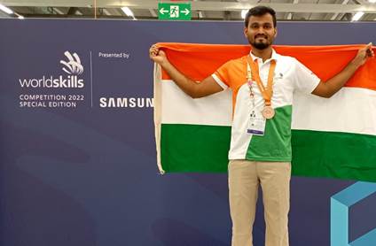 PIB_India's tweet photo. Mr. Likith YP won Bronze Medal in the Skill of Prototype Modelling WorldSkills Competition 2022

He has also won India’s National Skill Competition “IndiaSkills 2021” in Prototype Modelling Skill. 

Read: https://t.co/dNmzUxeFFY https://t.co/jeEAeKIfFe