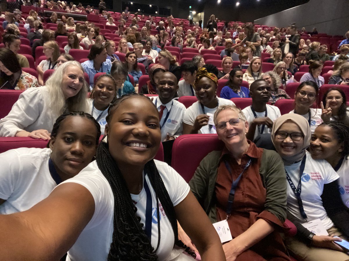 Lucky me, sitting in the middle of the energetic ❤️ buzz of the #YoungMidwifeLeaders @world_midwives at the @NLNB2022 These #midwives will lead us forward into the future with vision & passion! @JNJGlobalHealth @Sida @LaerdalGH @UNFPA @gatesfoundation @pushcampaignorg