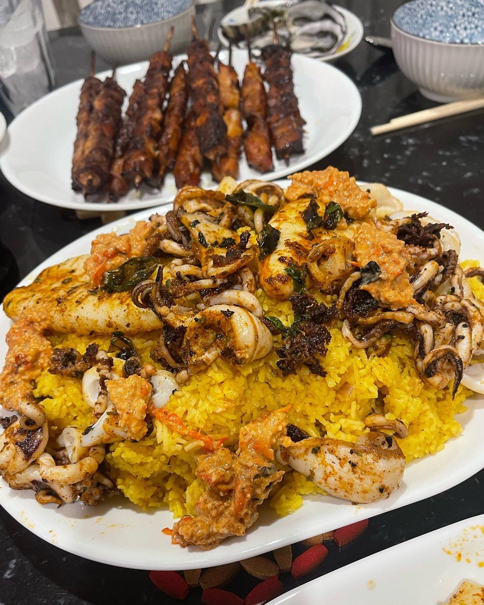 mypartnernicook's tweet photo. Calamari with romesco sauce, tumeric +
chili tomato rice and crispy basil!

Followed Mike Kubiesa’s (tiktok &amp; Insta) recipe https://t.co/ASU2R8LVWq