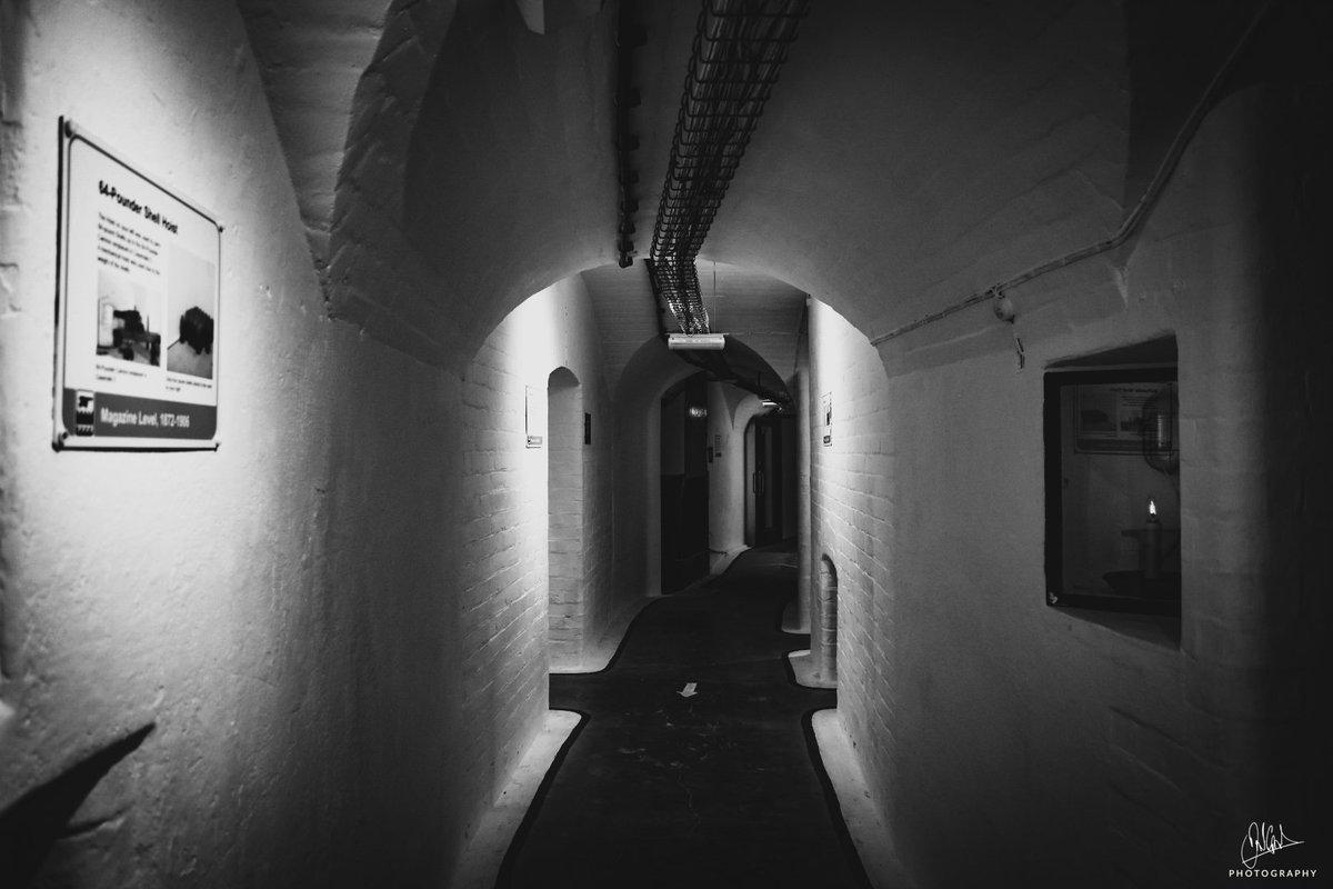 davidgoulden's tweet photo. Some recent images of Nothe Fort re - edited for Mono Monday. (2/2) 📸 #MonoMonday #Mono #Monochrome #BlackandWhite #Museums #History #Heritage #NotheFort #Weymouth #Dorset https://t.co/UEGFbo8TJc