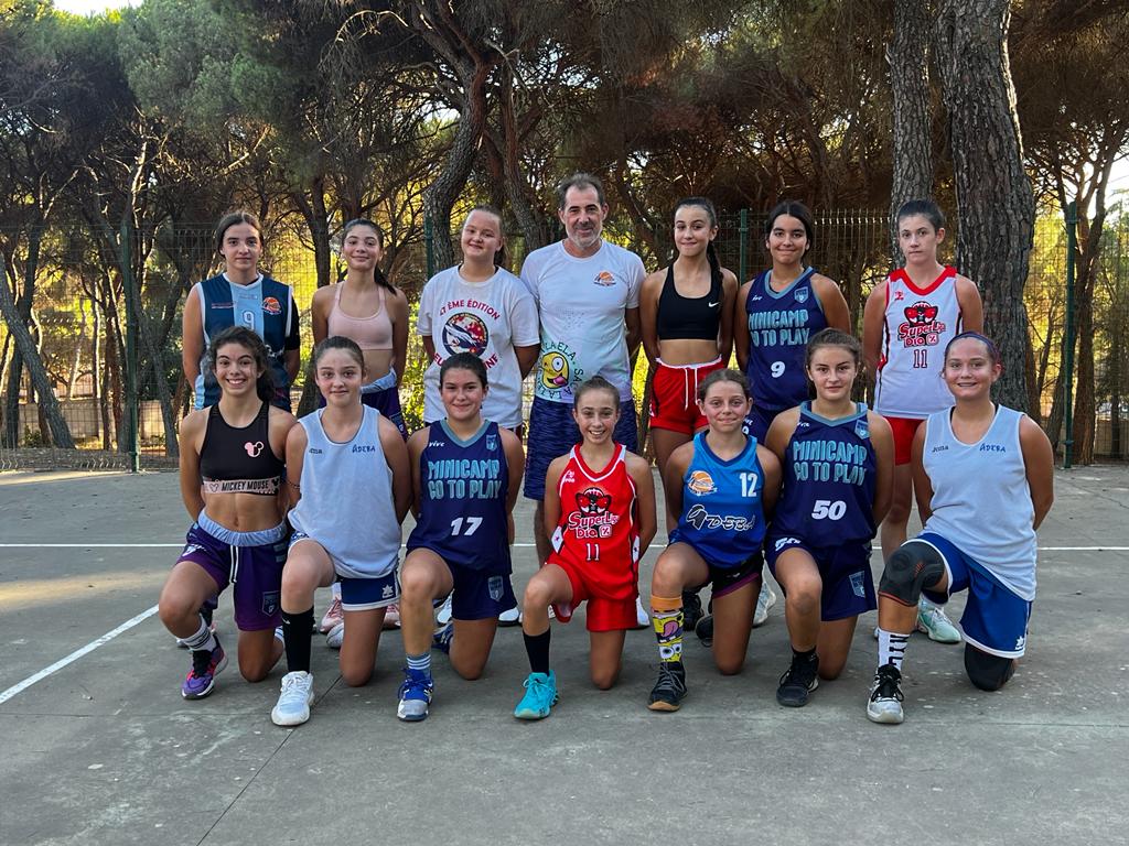 clubadeba's tweet photo. El pasado viernes 9 de septiembre, las chicas del Club Adeba jugaron en el campus inclusivo de acpacys.
¡Fue un placer participar! 😄
#Adeba #ClubAdeba #Campusinclusivo https://t.co/y3rhgtnwkg