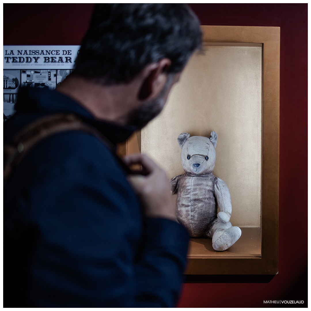 vouzelaud's tweet photo. [ 2022-09-09 ] Inauguration au Muséum d'Histoire Naturelle de La Rochelle de "Ours, Mythes et Réalités". A voir jusqu'au 03 septembre 2023.  #exposition #ours #nounours #museumtoulouse #MuseumLaRochelle ©MathieuVouzelaud https://t.co/MMg35lkvl9