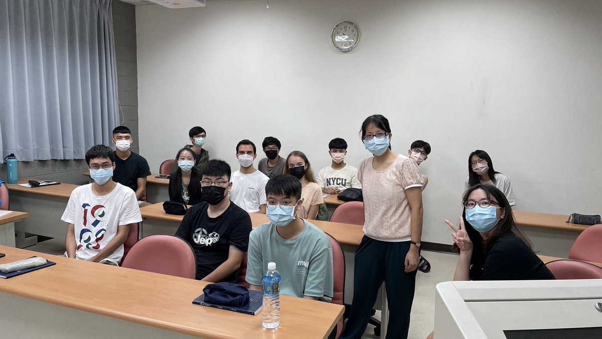 CChenWu's tweet photo. First class: introduce me, you, and environmental toxicology @NYCU_official EnvE https://t.co/oXGqiMg4E2