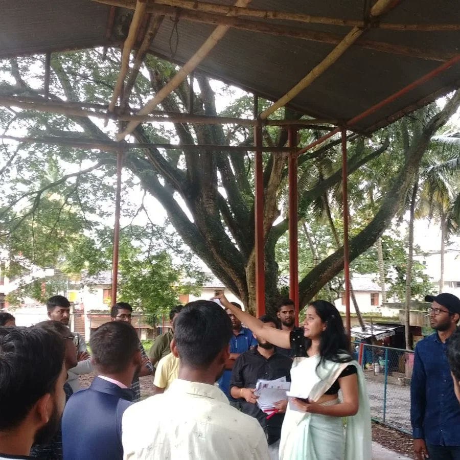 Bhavyanmurthy's tweet photo. Addressing all aspirants in Dharwad today.@ksceaa https://t.co/oCvdpljlIb