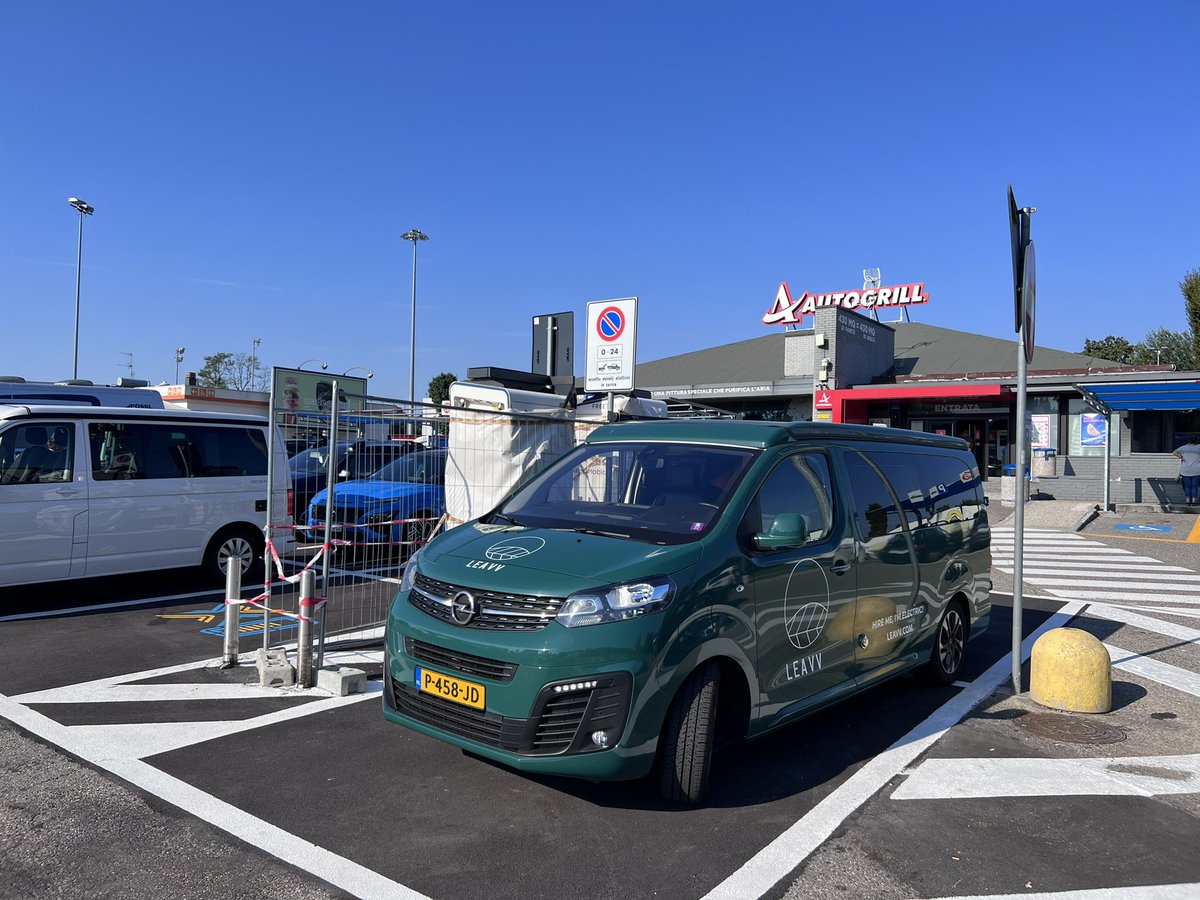 electricfelix's tweet photo. A tiny teaser of what’s to come today!
This is #soontoopen Free to X #fastcharging location at Lario Est A9 🇮🇹
NOW off to #Milano, Linate ✈️ and no, I’m not boarding a plane ⚡️⚡️⚡️
#FreetoX
#italy
#fastcharger
#infrastructure
#alwaysbecharging
#MOREPLUGS https://t.co/vgDlpPu0km