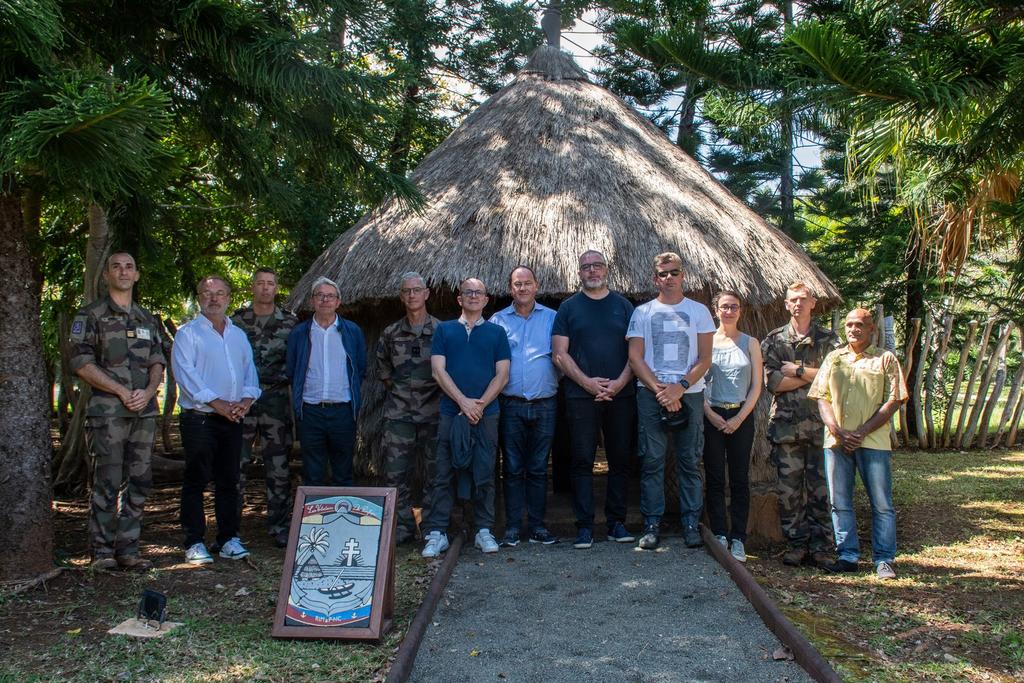 RIMaP_NC's tweet photo. Visite @Senat au #RIMaP-NC, rencontre et démonstration des savoir-faire des volontaires du Pacifique. https://t.co/Lns7FegS8i