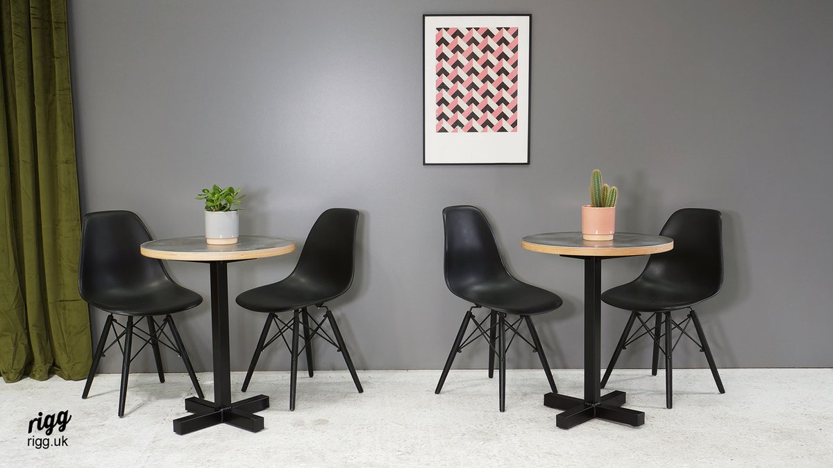 rigguk's tweet image. #SmallTable #CaféTable
Our small round zinc café style table is a versatile piece. Its compact size makes it the ideal table for bistros or awkward spaces, but its inherent style means it holds its own in any restaurant, theatre bar or gallery café.