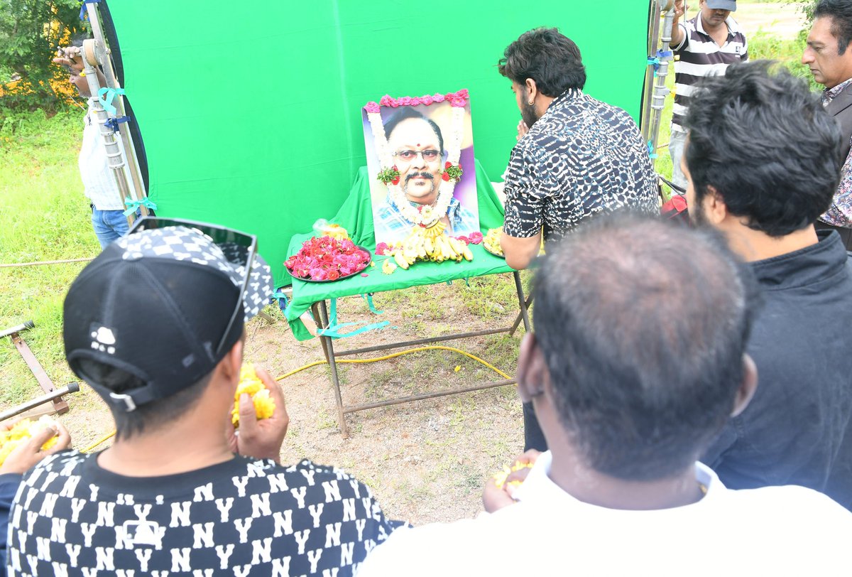 dirbobby's tweet photo. We,the team of #Mega154 conveying our deepest condolences to the Family members of Shri #KrishnamRajuGaru.
His earthly Presence will be truly missed 🙏 
The Grief is not only for the family, it is for all of us in the industry.
@KChiruTweets @MythriOfficial
#RIPKrishnamRajuGaru https://t.co/WKgamK4una