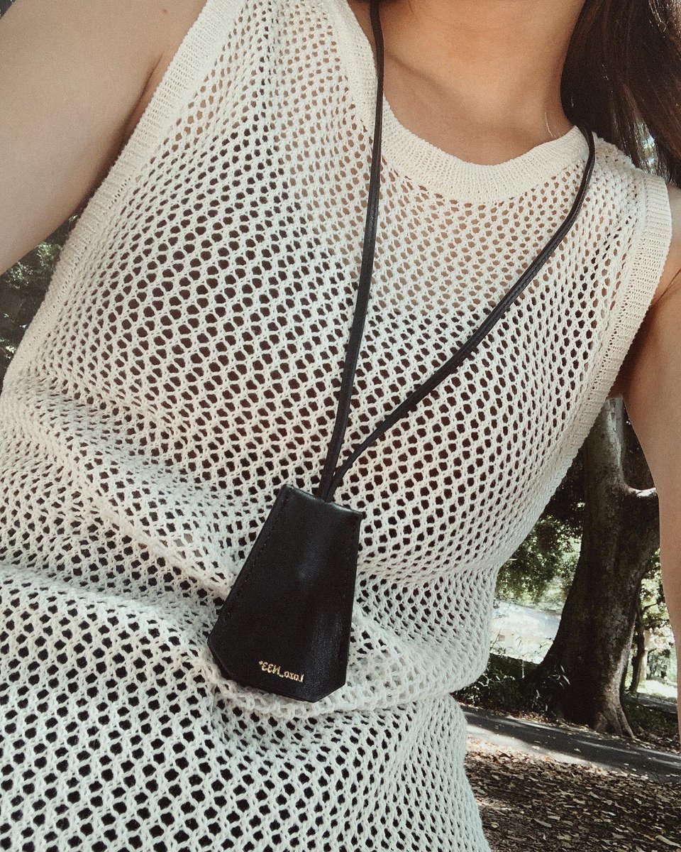 hatanaka_naomi's tweet photo. キーリング付きで首元のアクセントとしても使えるキークロシェット🗝
これで帰宅時にカギどこー?!
ってバッグの中あさる事もなくなりそうです😂🙏🏼
#lazon33
#ラソエヌサーティースリー https://t.co/Uwt71xf5Ce