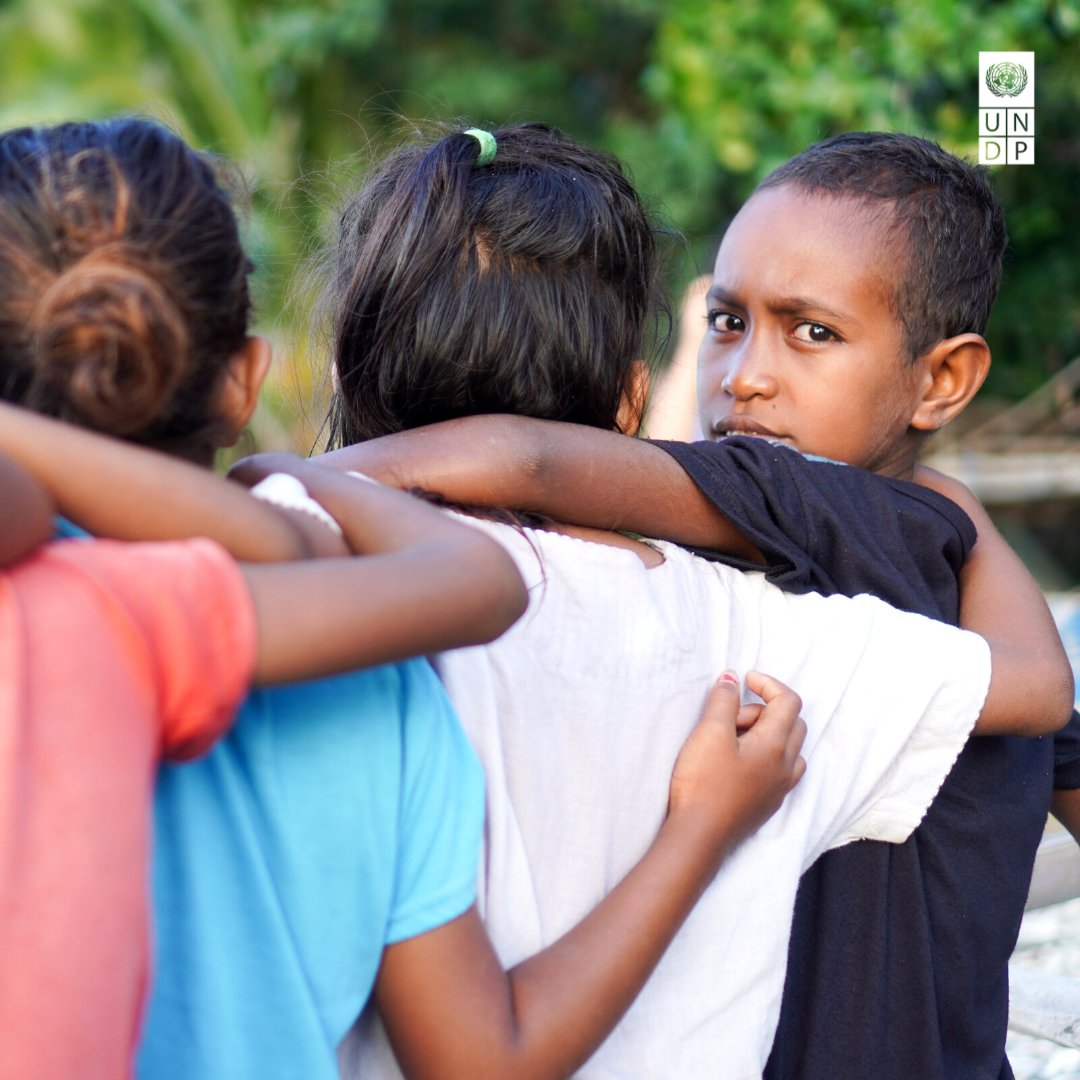 🌴#RisingUpForSIDS #UNDP4SIDS

Oceans 🌊are central to the economies of many Small Island Development States (SIDS).

UNDP Timor-Leste supports development of the country by accelerating 
🔵#BlueEconomy 
🔵#ClimateAction
🔵#DigitalTransformation