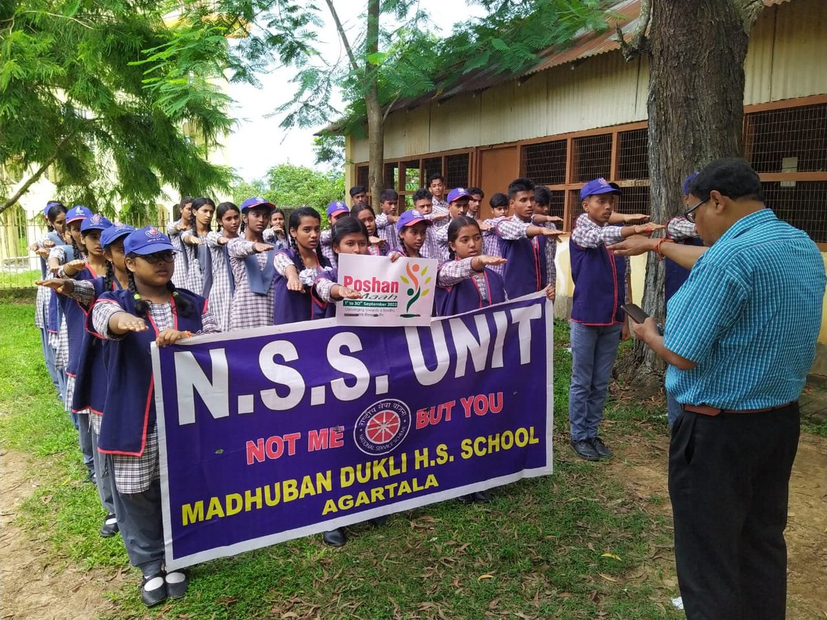 nss_mdhs's tweet photo. "Poshan maah" pledge by NSS Volunteers of Madhuban Dukli H.S. School https://t.co/XsGenQF0nK