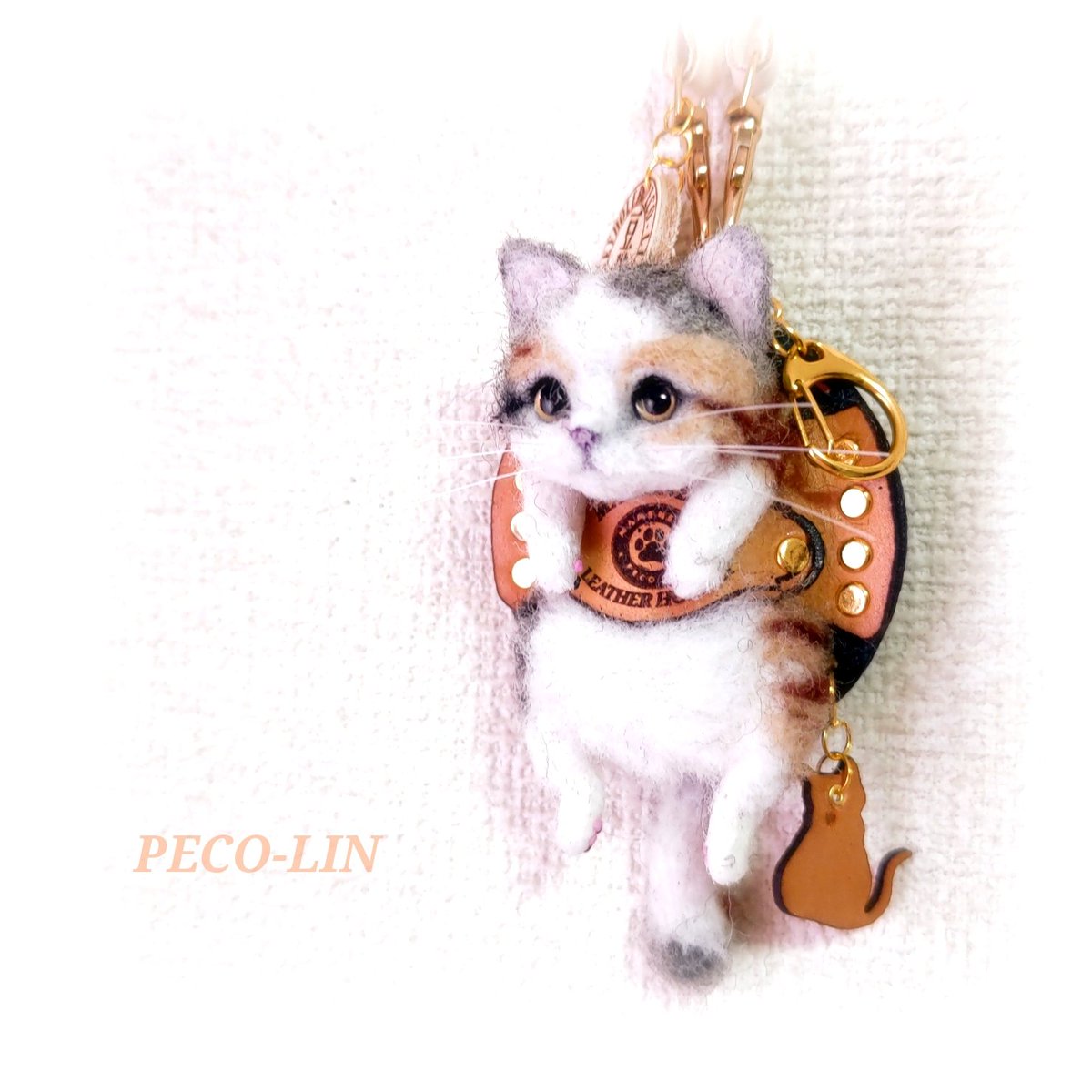 芸能人愛用 豆猫アーティストPECO-LIN　豆猫スタンダードタイプ　茶白の子猫 おもちゃ/人形
