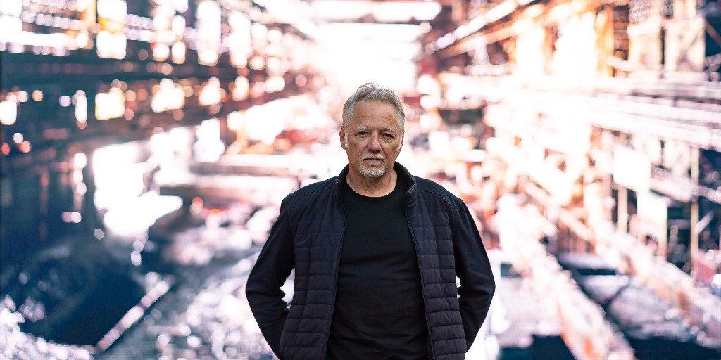 sydney_festival's tweet photo. “#IntheWakeofProgress forces the audience to reckon with the effects of industry – both on the land and on people far away.” – @globeandmail
Experience the work of @EdwardBurtynsky at Taylor Square, Oxford Street from 5pm - 10pm daily until Sept 18th 👉 https://t.co/i3yOm5mddv https://t.co/bANkUqjcJV
