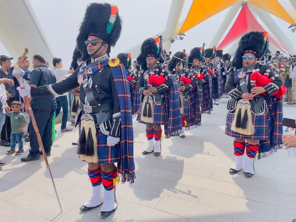 smspbIndia's tweet photo. Shree Muktajeevan Swamibapa Pipe Band performed at Atal bridge Ahmedabad for the upcoming celebration of Shree Swaminarayan Gadi Suvarna Mahotsav. 
@SGadiManinagar 
#swaminarayangadi 
#smspbindia https://t.co/y3hLhHyazM