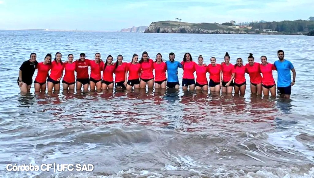 canblanquiverde's tweet photo. Mañana a las 17h se inicia la #CopadelaReina 🏆 para el @CordobaFemenino. Visita al @RealSportingFem. Las de @Franrodriguezpo han quedado concentradas en tierras asturianas desde su estreno en liga en Pamplona.  Buenos días para crear grupo.

#futfem #CCF #CórdobaCF #SportingCCF https://t.co/k5DVeKWylw