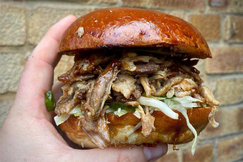 Hot Dinners tweet media